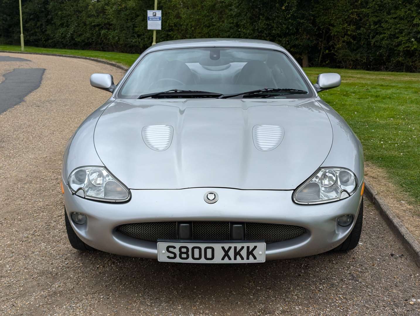 <p>2000 JAGUAR XKR 4.0 AUTO SILVERSTONE EDITION&nbsp;</p>