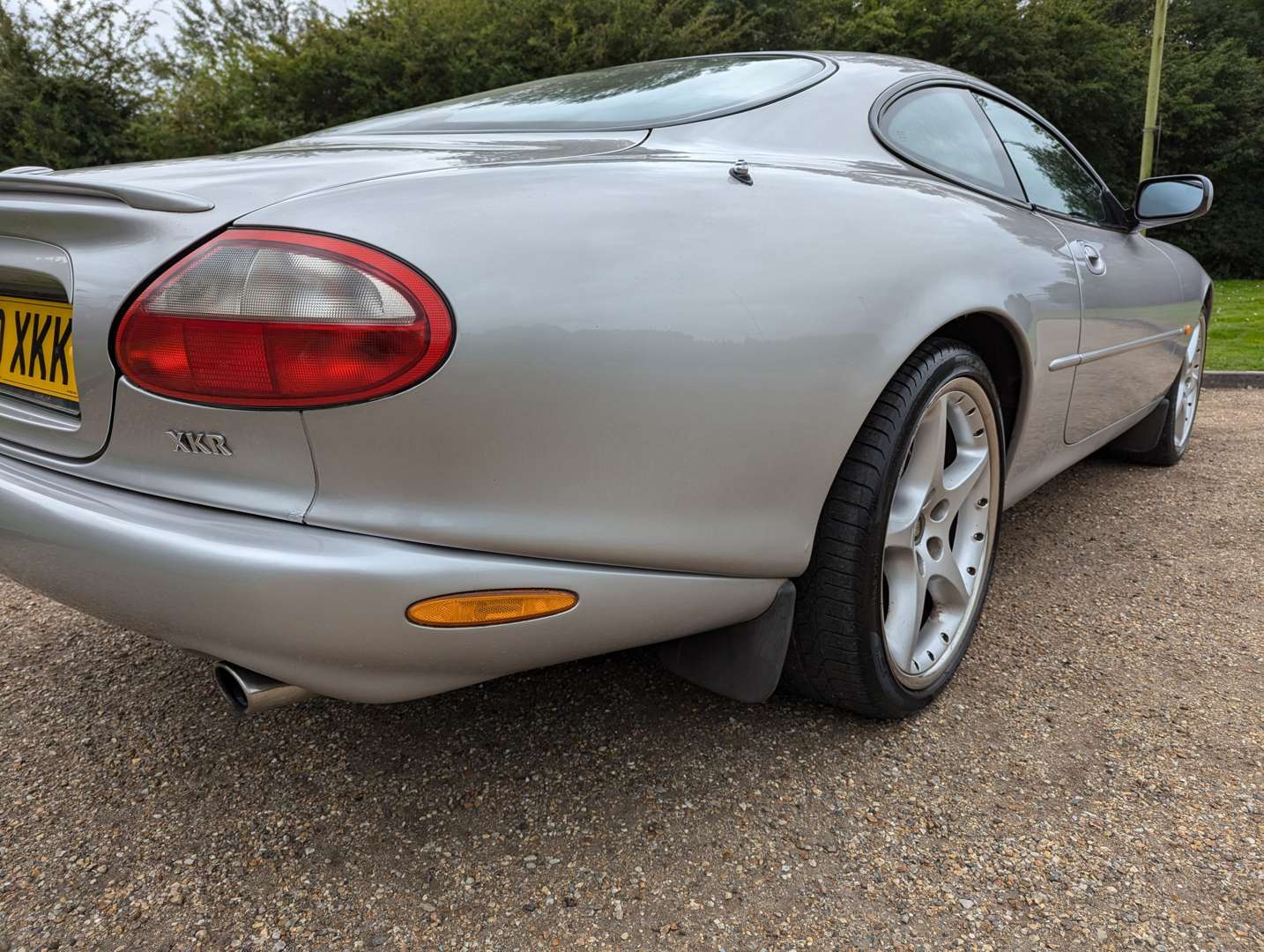 <p>2000 JAGUAR XKR 4.0 AUTO SILVERSTONE EDITION&nbsp;</p>