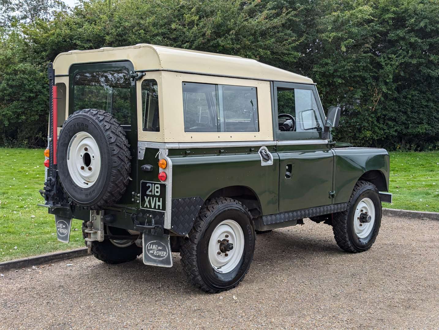 <p>1962 LAND ROVER SIIA&nbsp;</p>