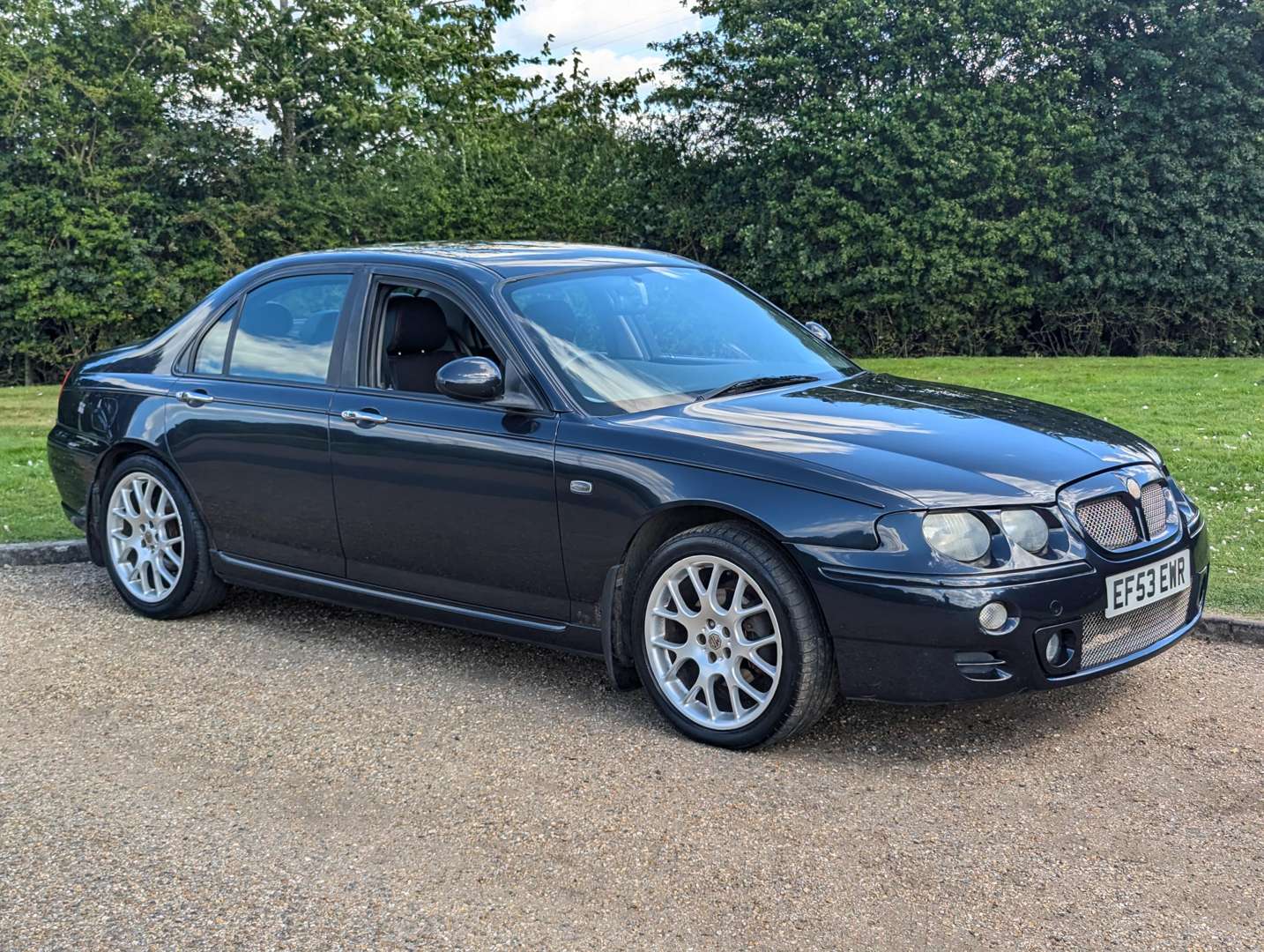 <p>2003 MG ZT+ 2.5 V6&nbsp;</p>