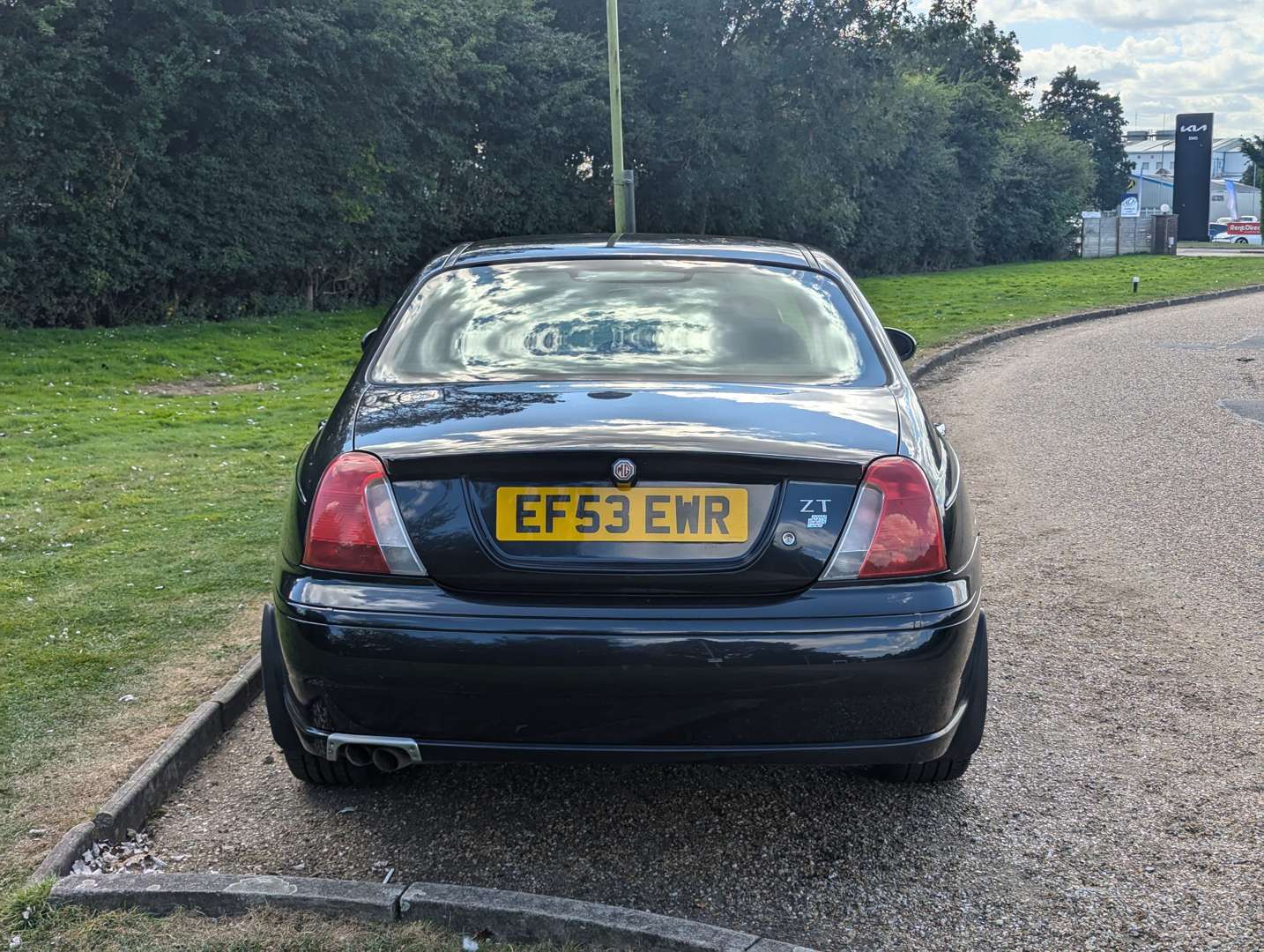 <p>2003 MG ZT+ 2.5 V6&nbsp;</p>