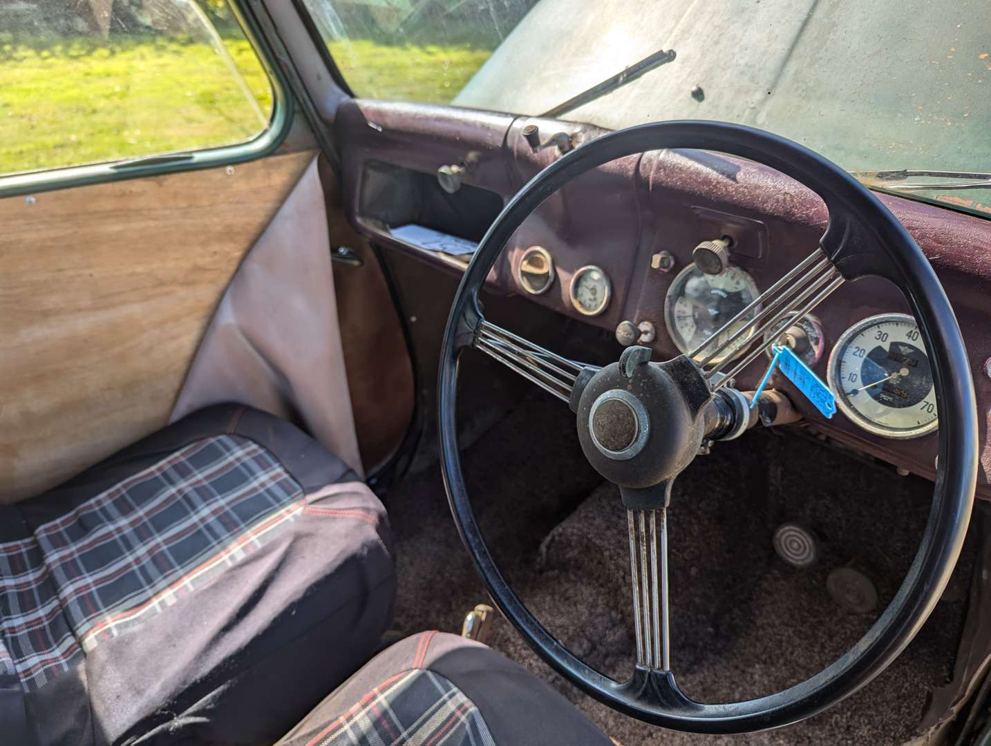 <p>1947 AUSTIN 10&nbsp;</p>