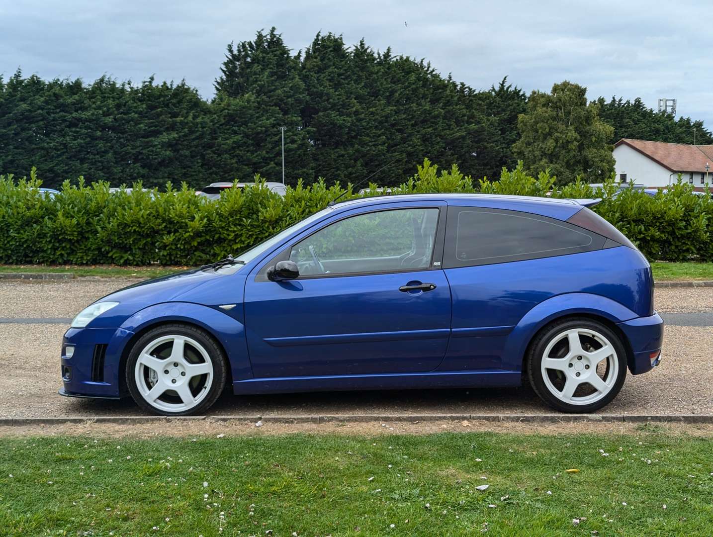 <p>2003 FORD FOCUS RS</p>