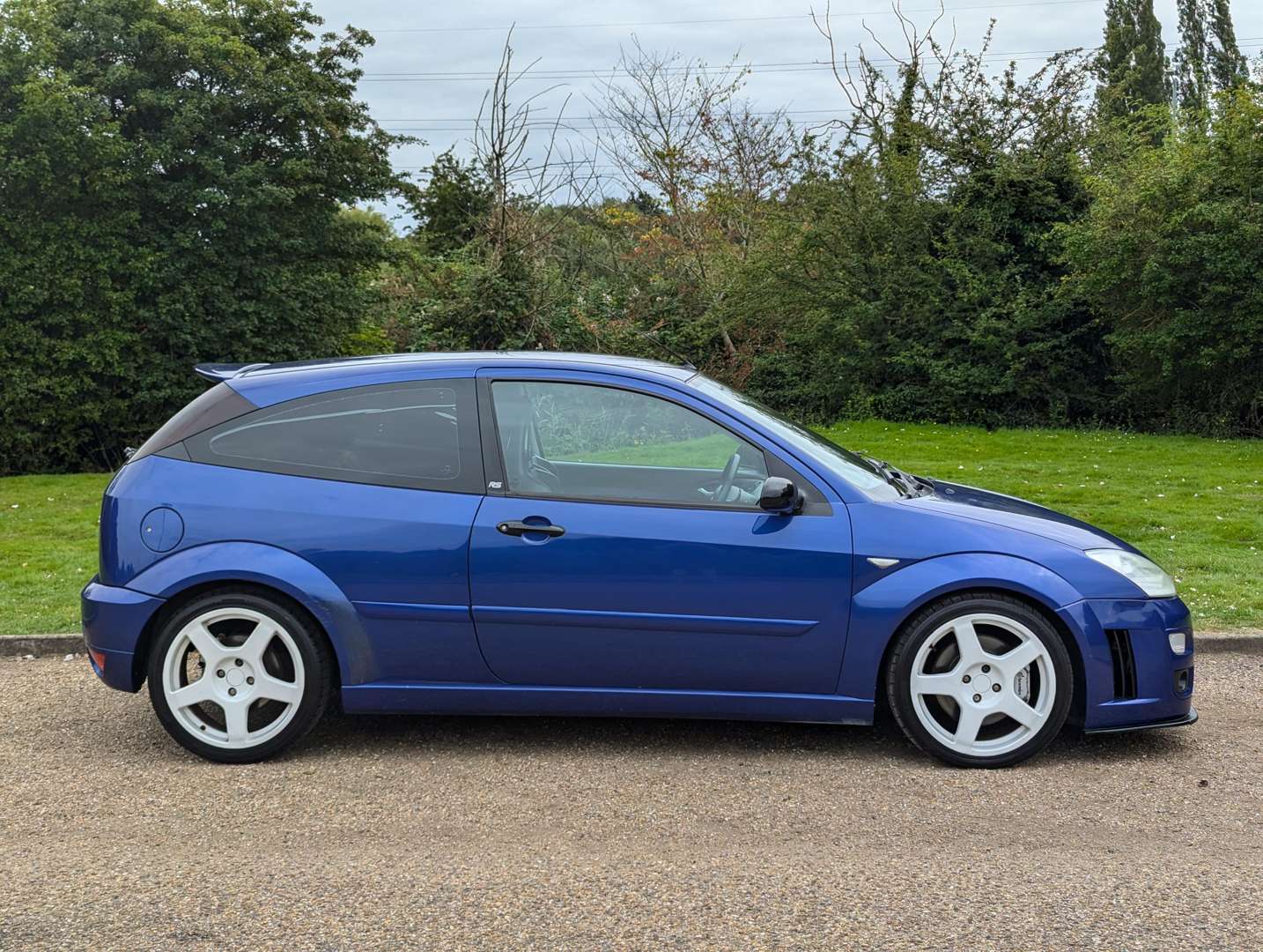 <p>2003 FORD FOCUS RS</p>