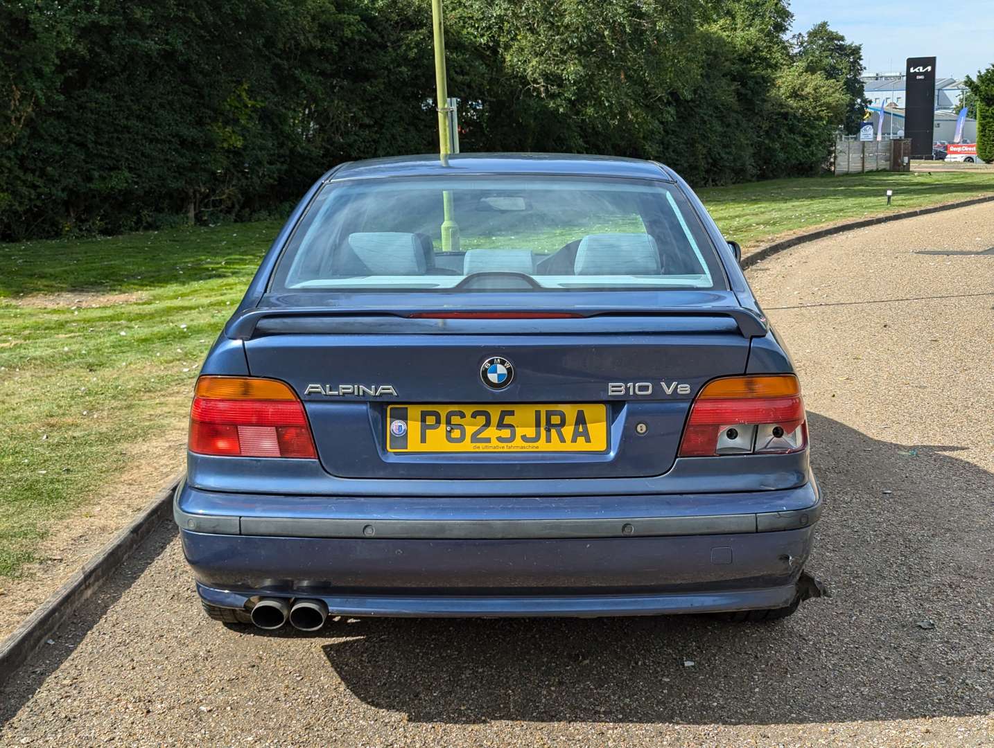 <p>1997 BMW ALPINA B10 4.6 V8 AUTO&nbsp;</p>