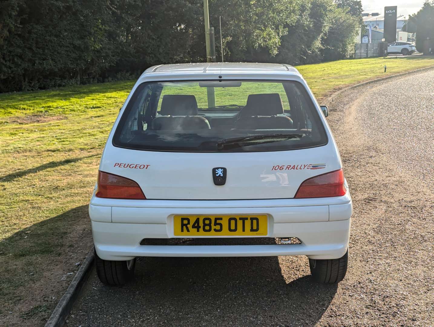 <p>1998 PEUGEOT 106 RALLYE</p>