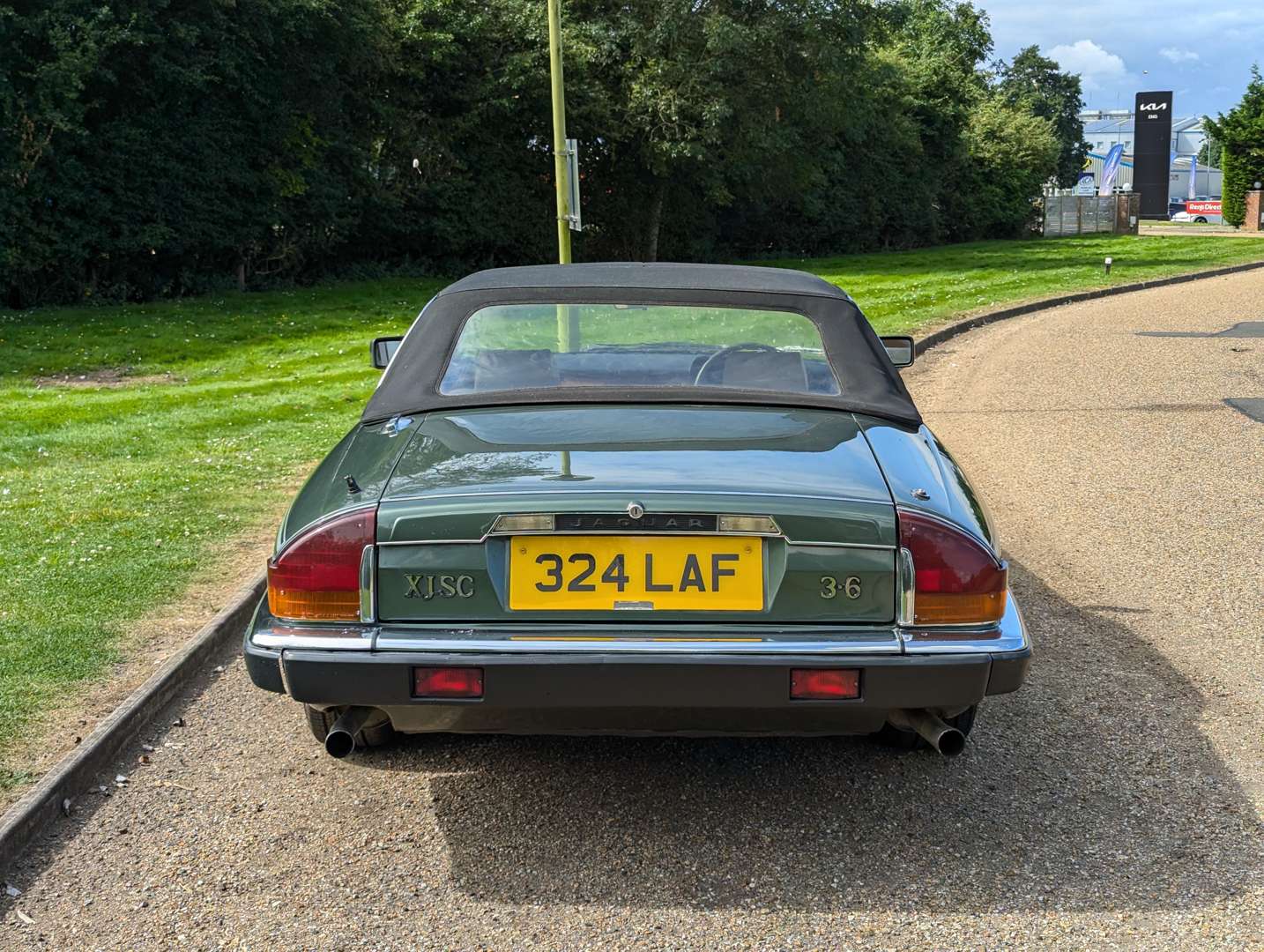 <p>1984 JAGUAR XJ-SC 3.6 MANUAL&nbsp;</p>