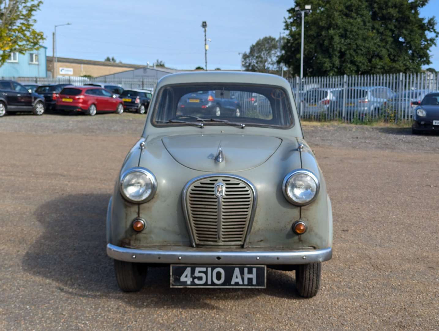 <p>1959 AUSTIN A35&nbsp;</p>