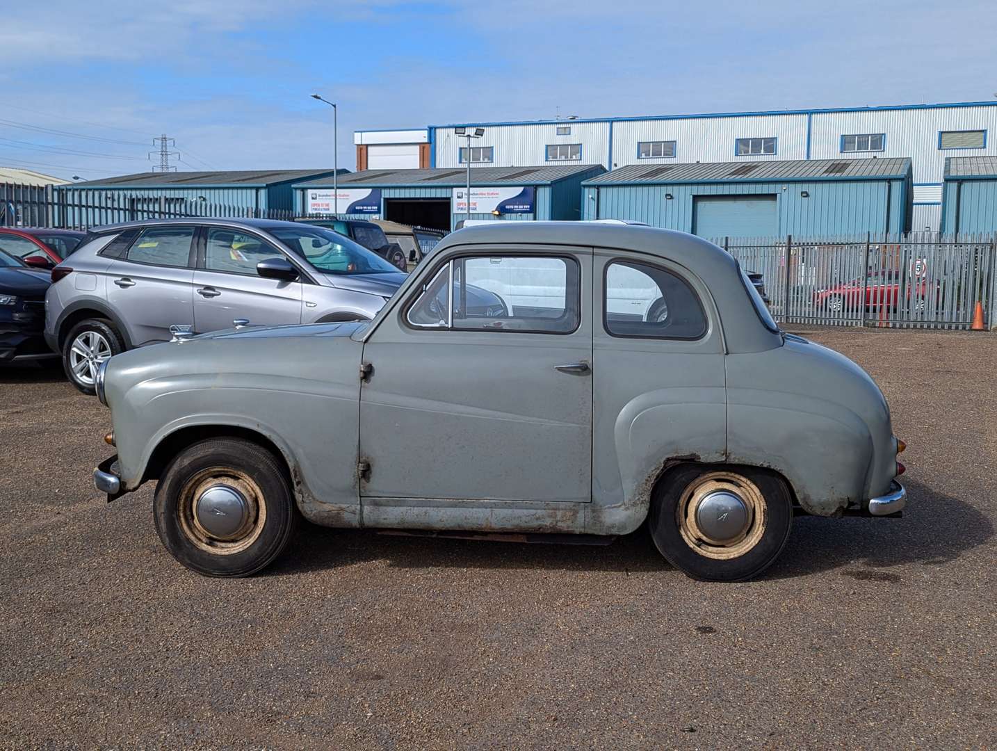 <p>1959 AUSTIN A35&nbsp;</p>