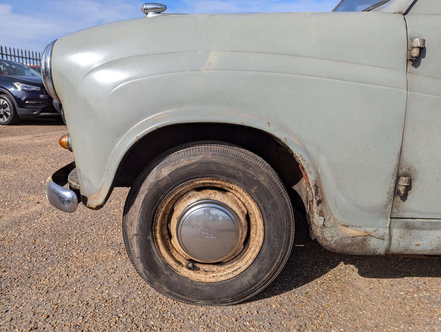 <p>1959 AUSTIN A35&nbsp;</p>