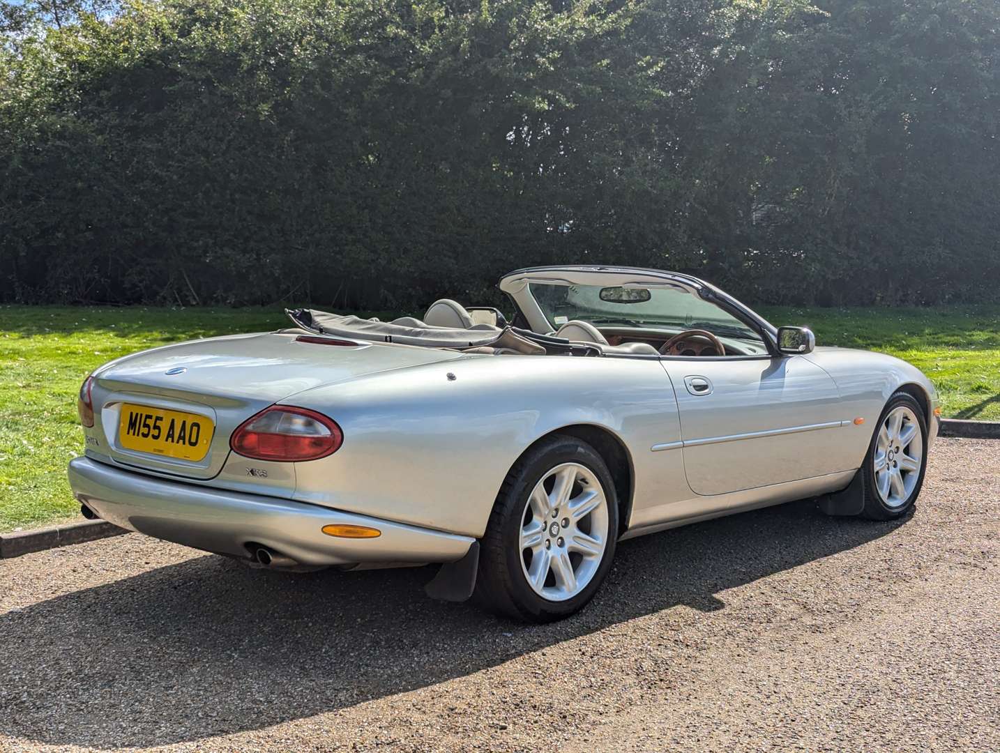 <p>1998 JAGUAR XK8 4.0 CONVERTIBLE AUTO</p>