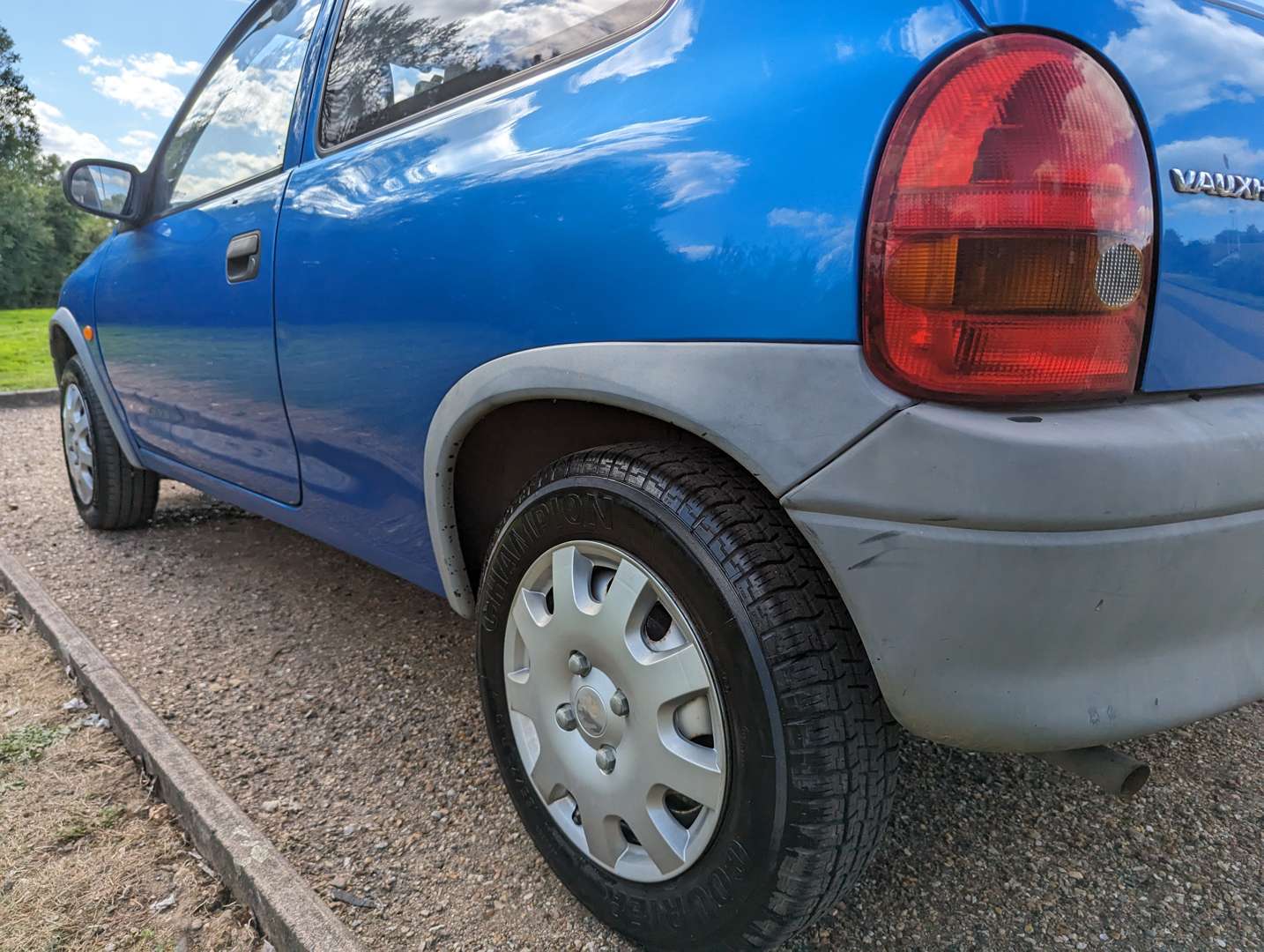 <p>2000 VAUXHALL CORSA 1.0 ENVOY 12V</p>