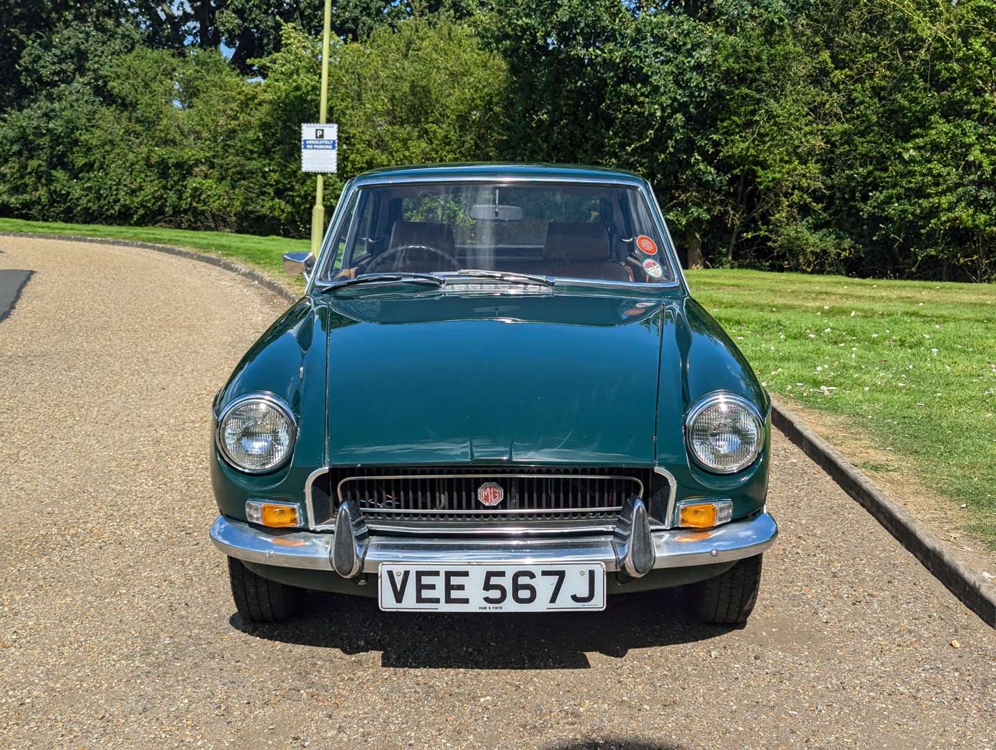 <p>1971 MG BGT</p>