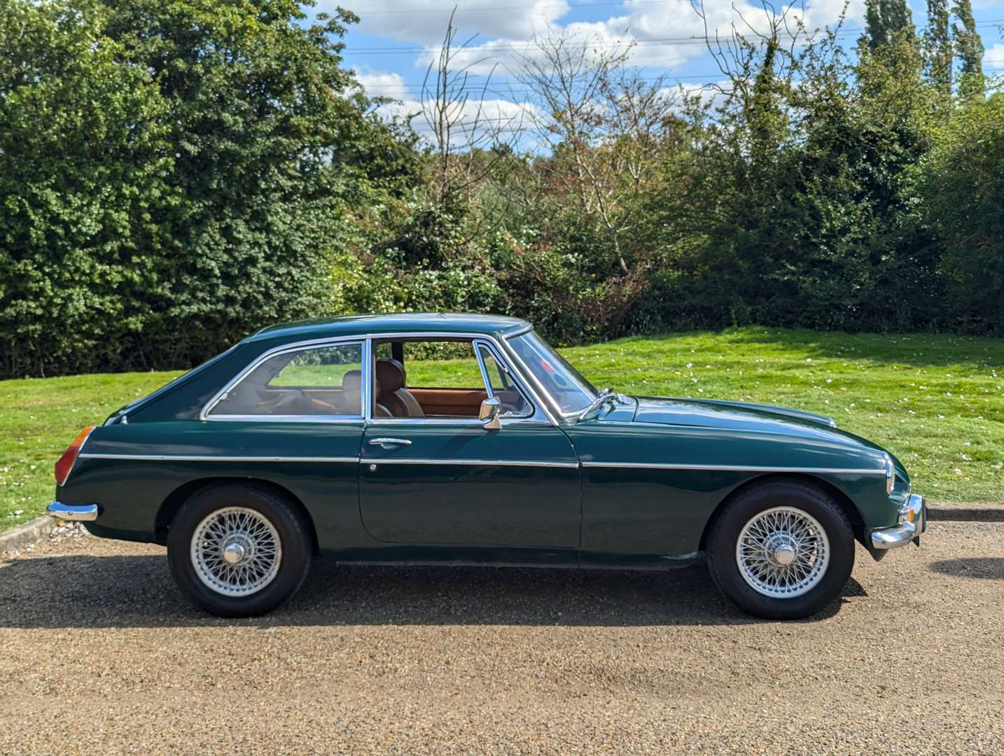 <p>1971 MG BGT</p>