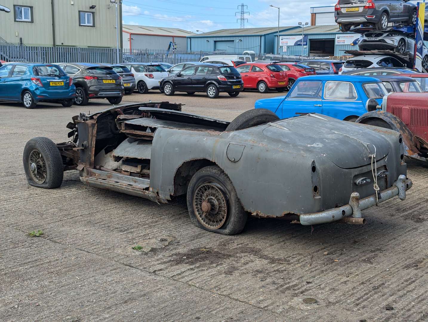 <p>1960 ALVIS TD21 ROLLING CHASSIS&nbsp;</p>