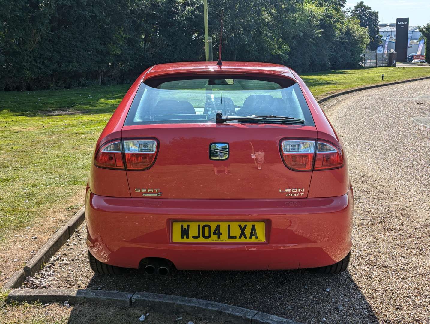 <p>2004 SEAT LEON 20V TURBO CUPRA</p>