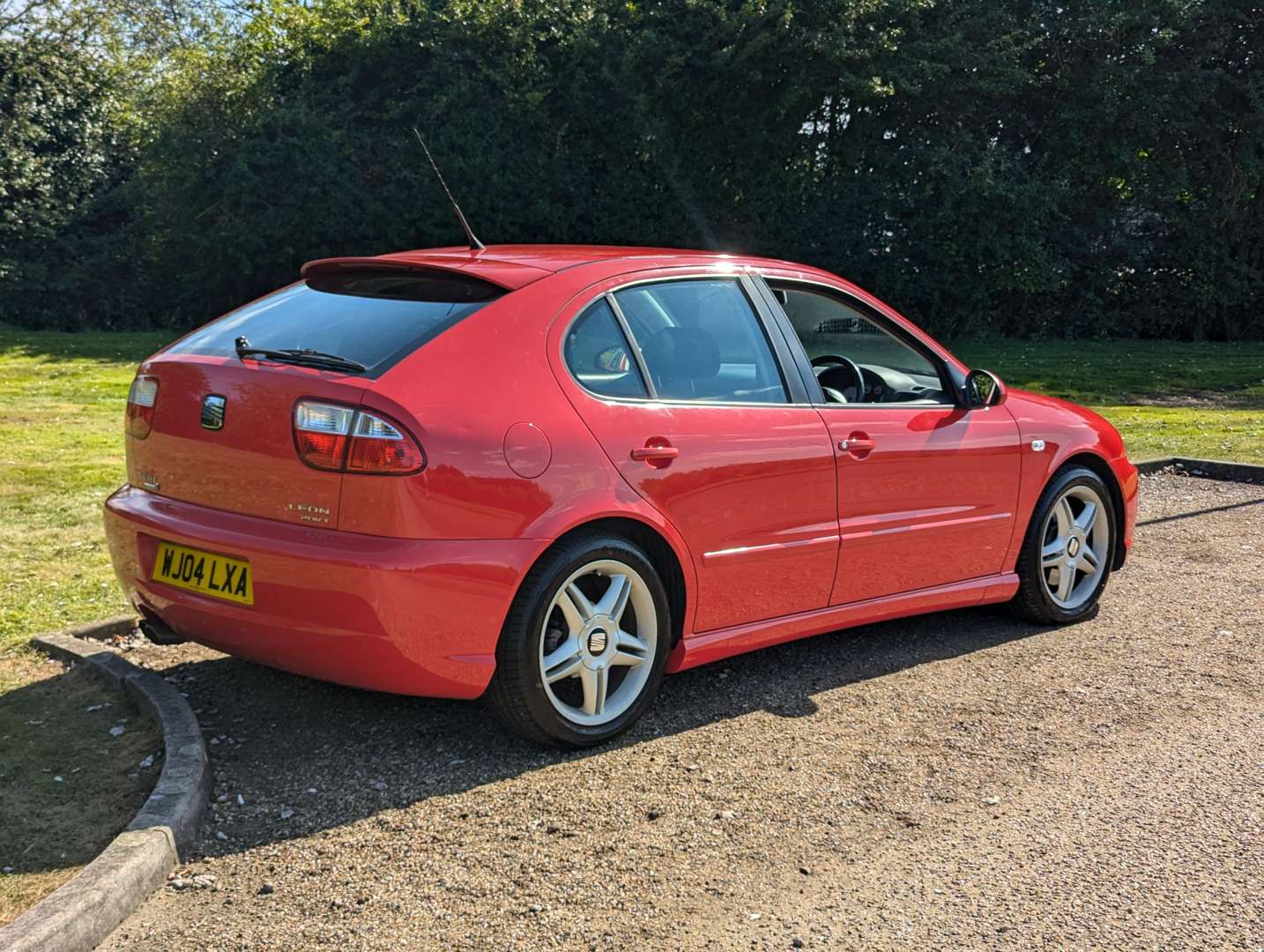 <p>2004 SEAT LEON 20V TURBO CUPRA</p>