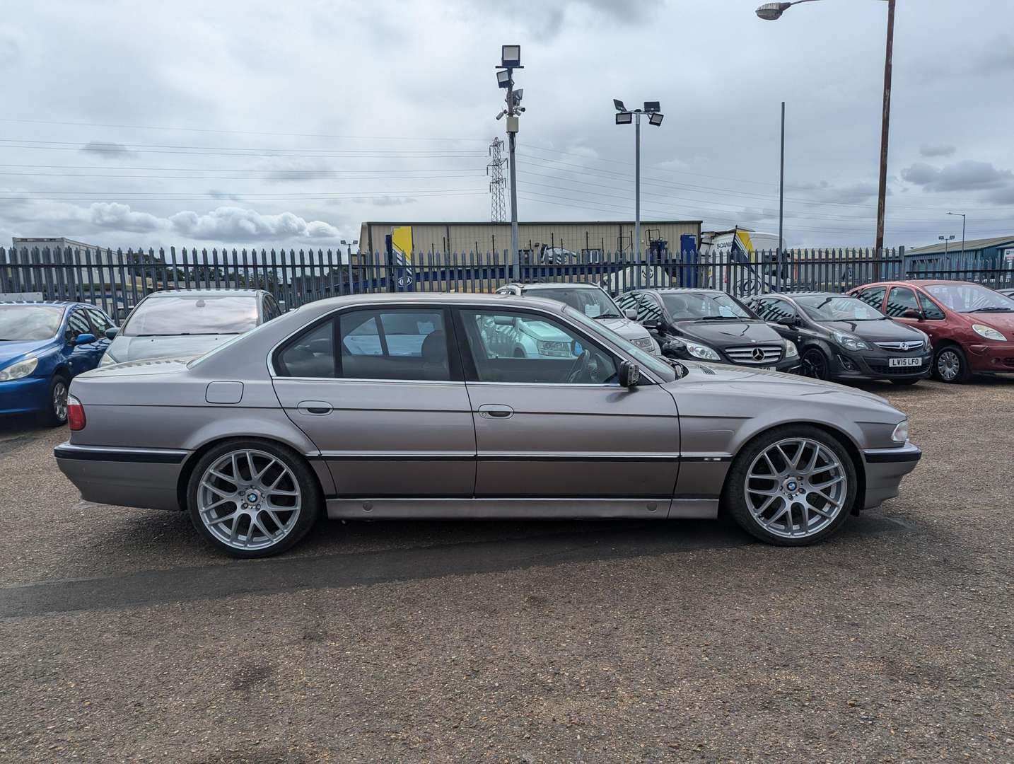 <p>1997 BMW 740I AUTO</p>