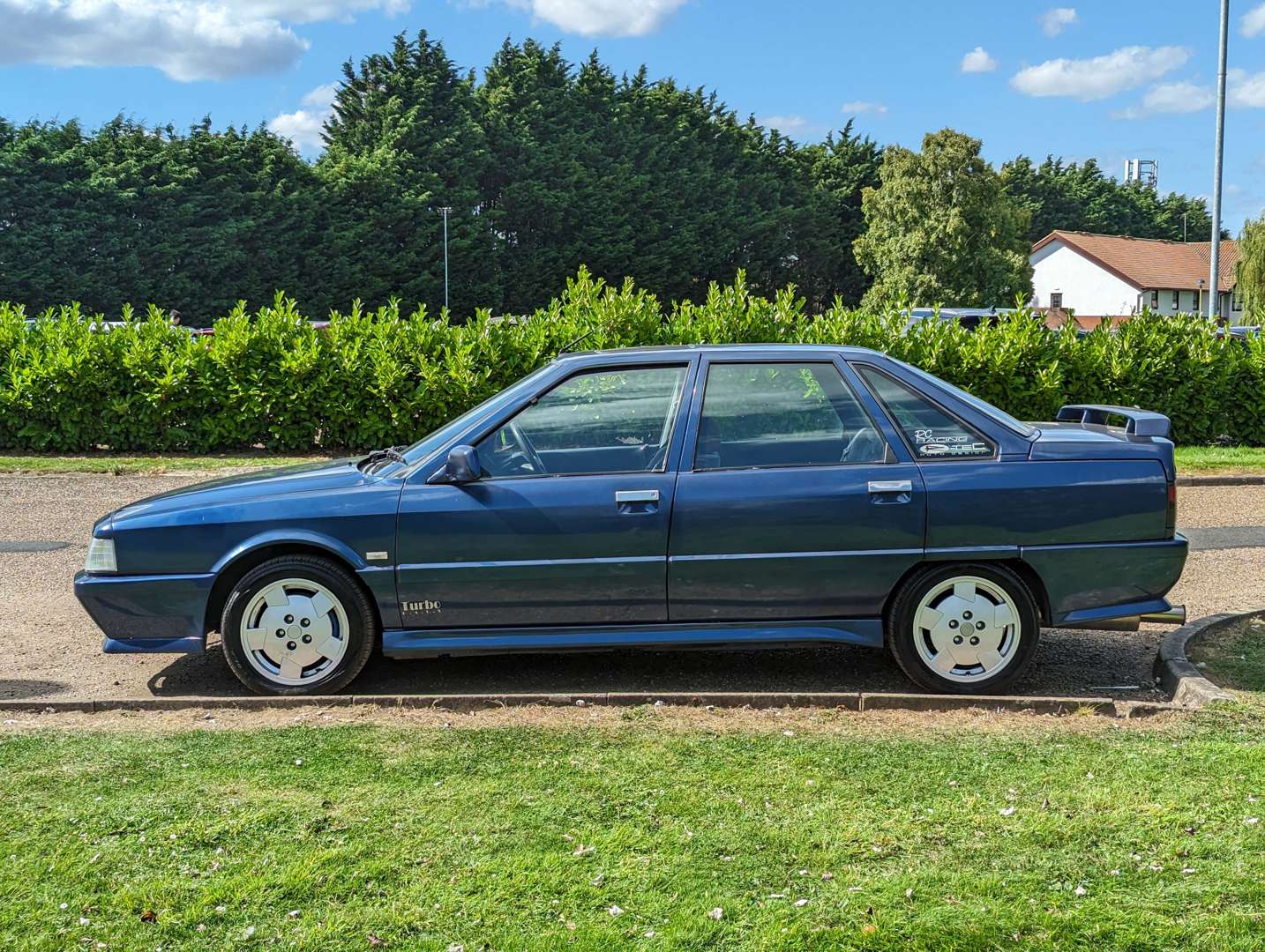 <p>1991 RENAULT 21 TURBO QUADRA</p>