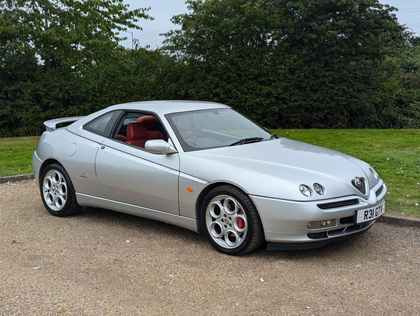 <p>2001 ALFA ROMEO GTV 3.0 V6</p>