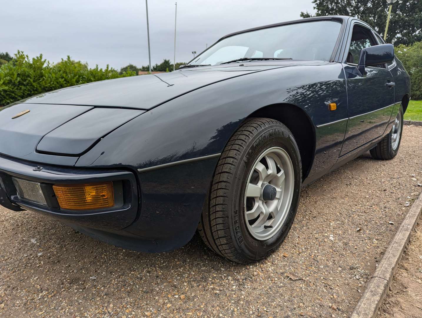 <p>1985 PORSCHE 924 COUPE&nbsp;</p>