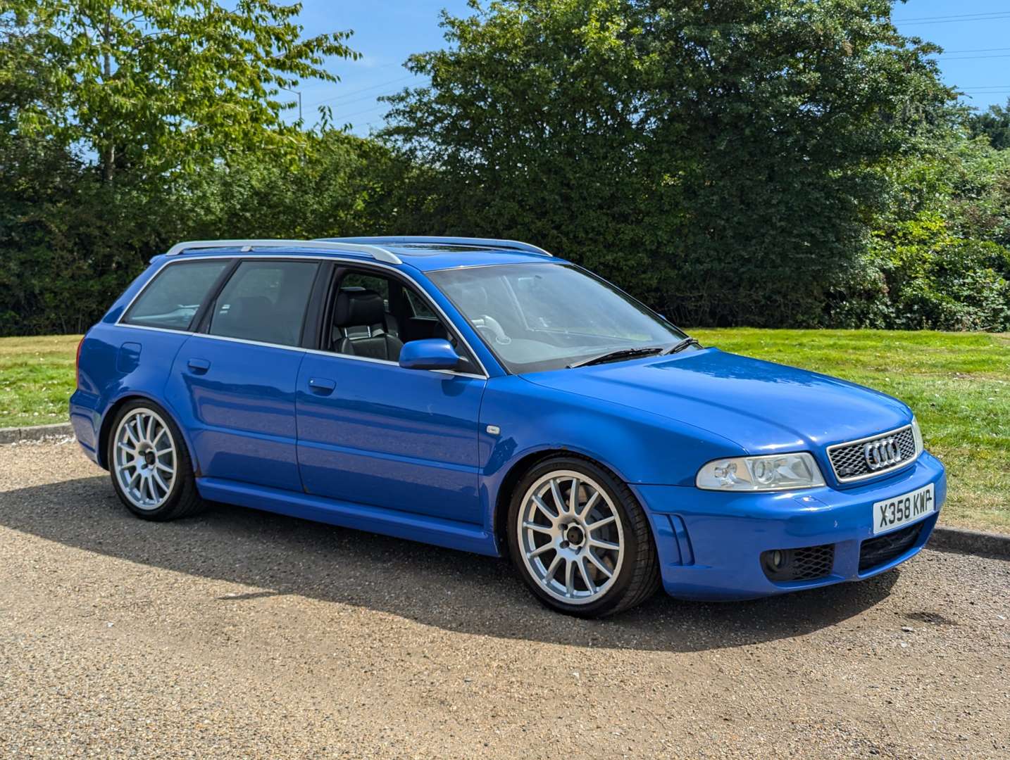 <p>2001 AUDI RS4 QUATTRO ESTATE&nbsp;</p>