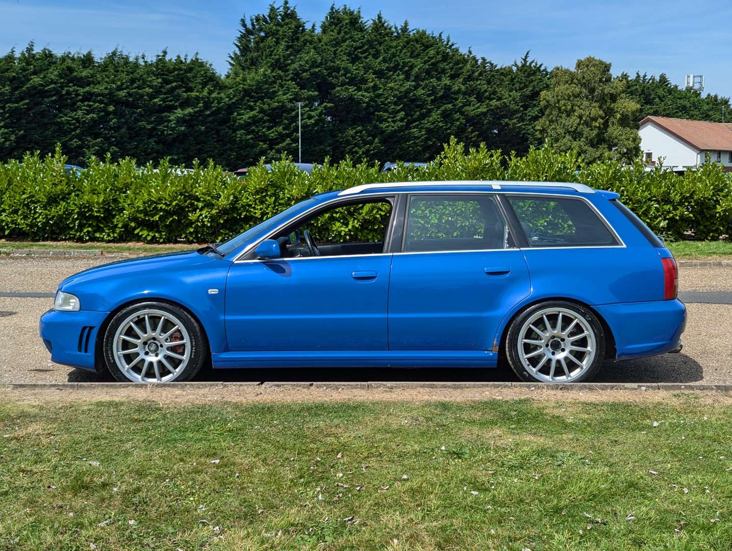 <p>2001 AUDI RS4 QUATTRO ESTATE&nbsp;</p>