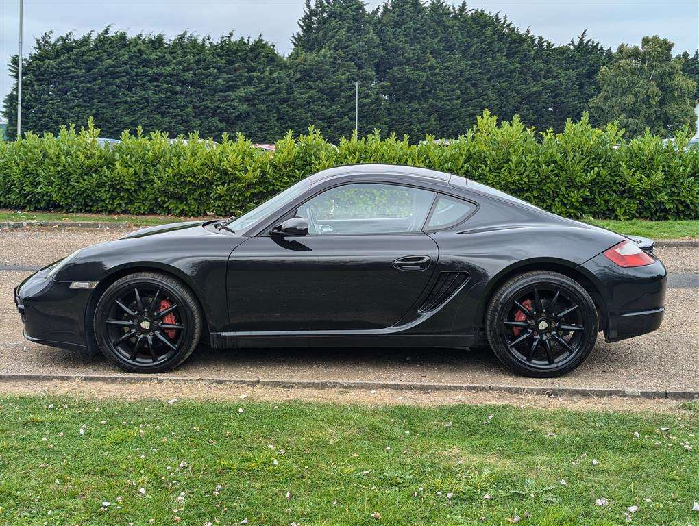 <p>2006 PORSCHE CAYMAN 3.4S TIPTRONIC&nbsp;</p>