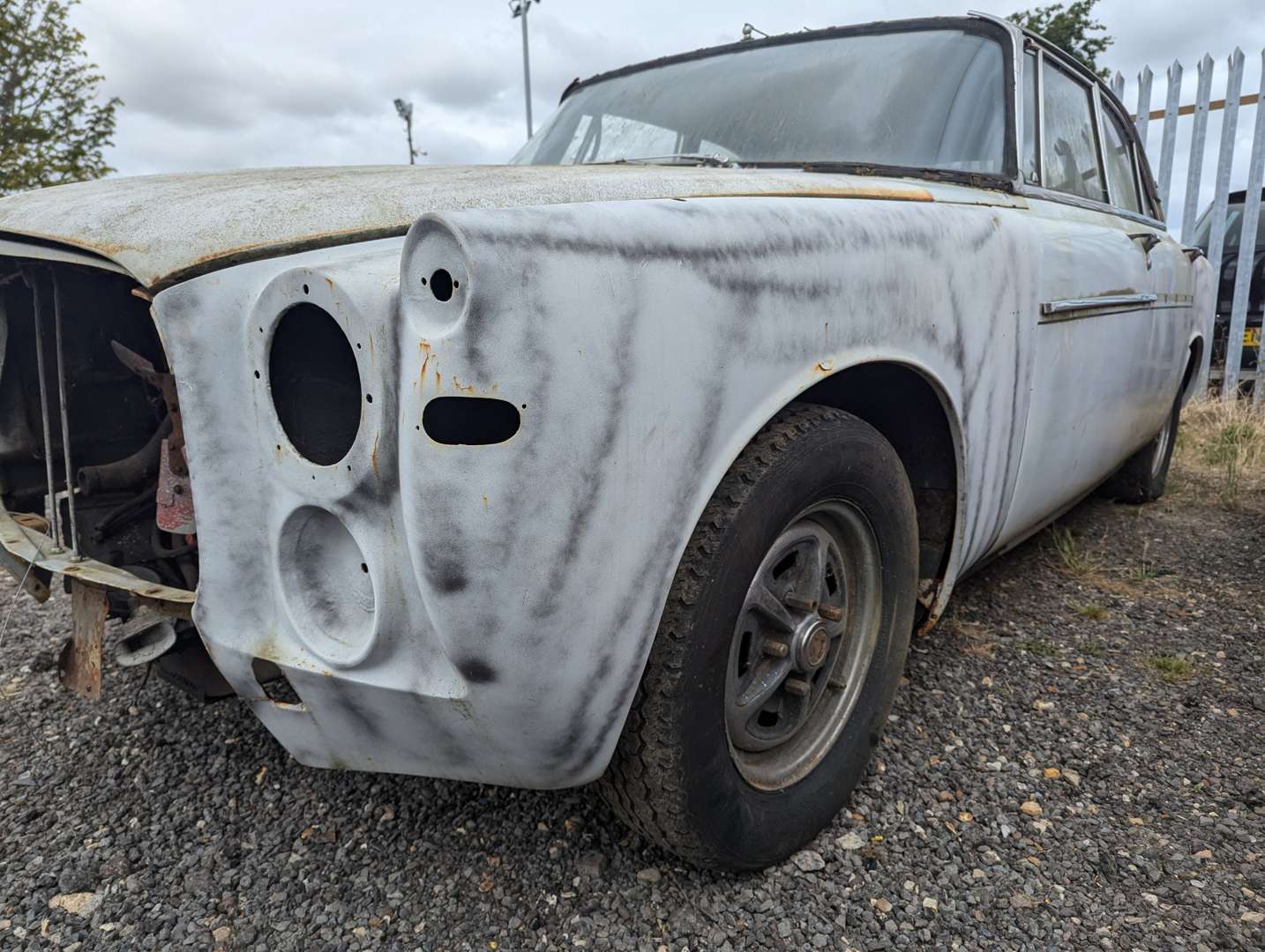 <p>1969 ROVER P5B 3.5 COUPE&nbsp;</p>