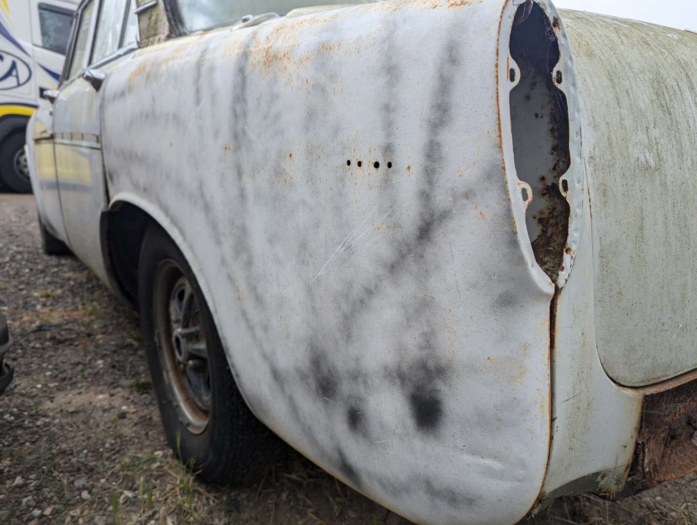 <p>1969 ROVER P5B 3.5 COUPE&nbsp;</p>