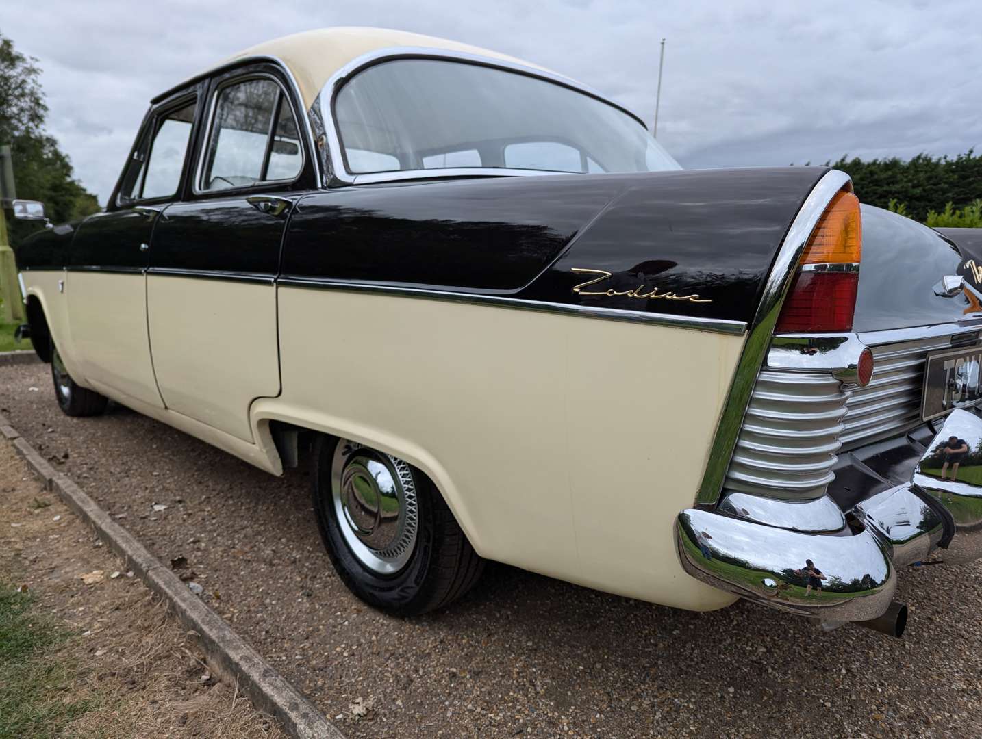 <p>1961 FORD ZODIAC MKII</p>