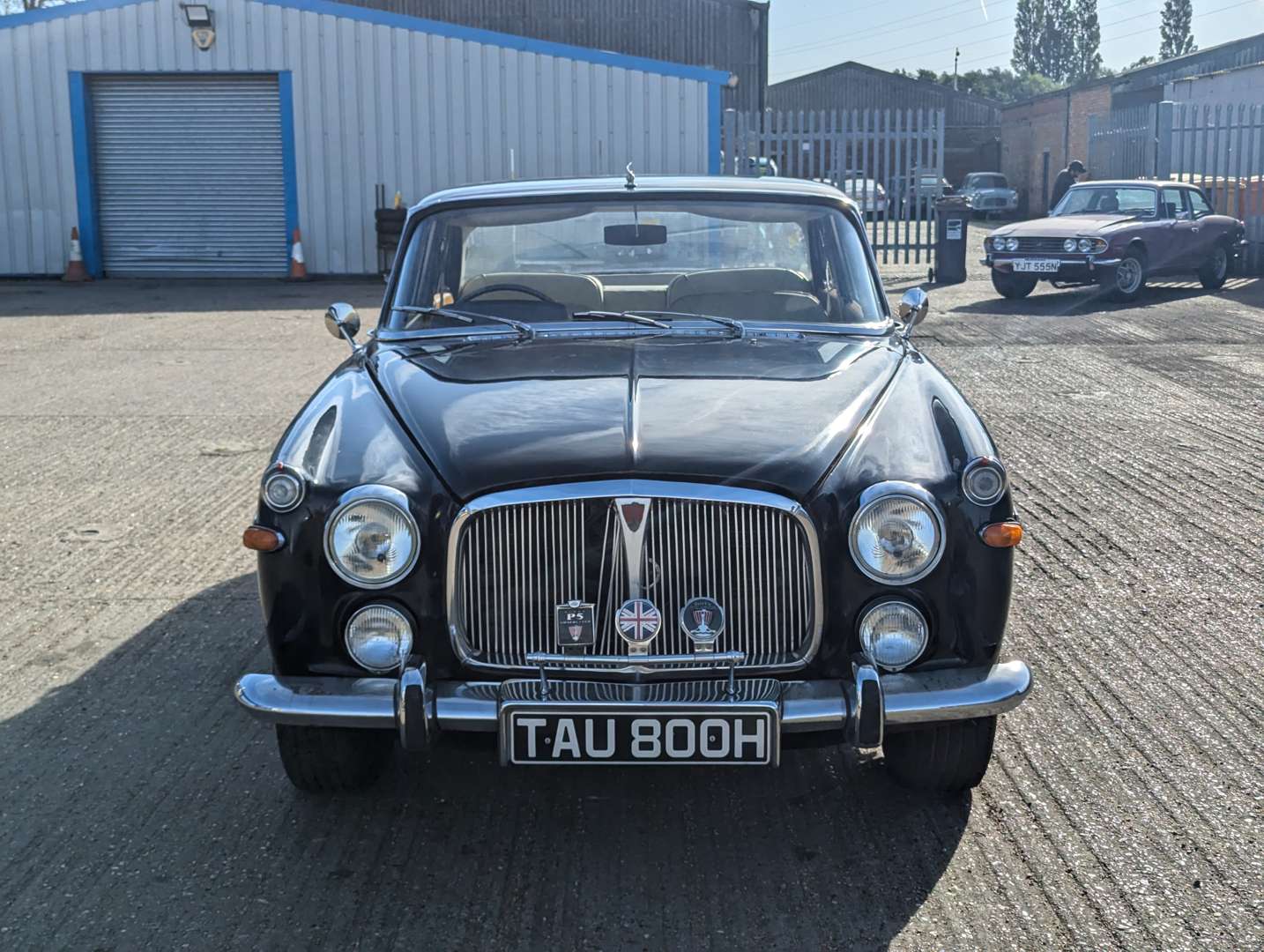 <p>1970 ROVER P5B 3.5 COUPE AUTO&nbsp;</p>