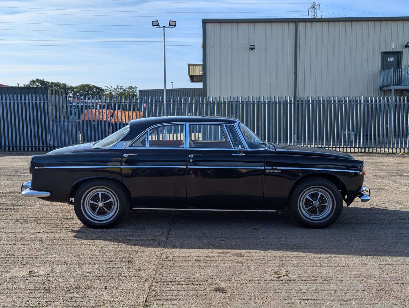 <p>1970 ROVER P5B 3.5 COUPE AUTO&nbsp;</p>