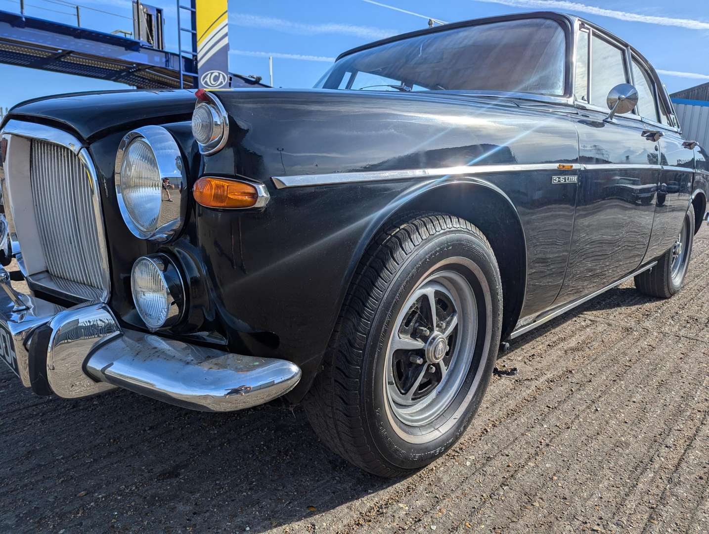 <p>1970 ROVER P5B 3.5 COUPE AUTO&nbsp;</p>