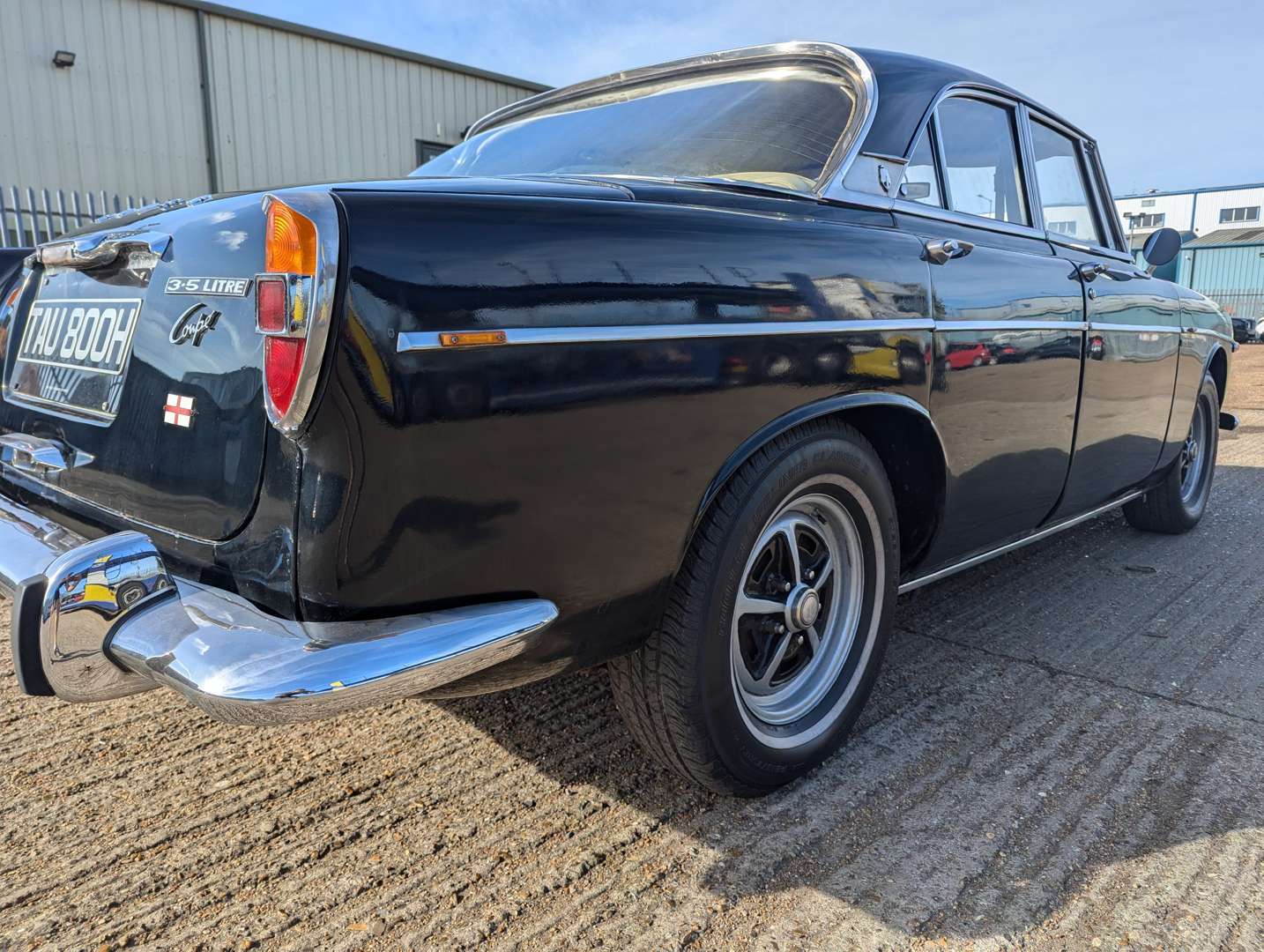 <p>1970 ROVER P5B 3.5 COUPE AUTO&nbsp;</p>