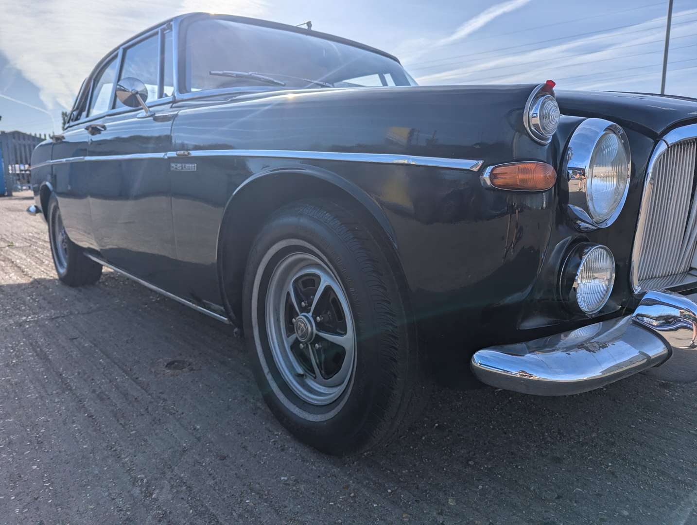 <p>1970 ROVER P5B 3.5 COUPE AUTO&nbsp;</p>