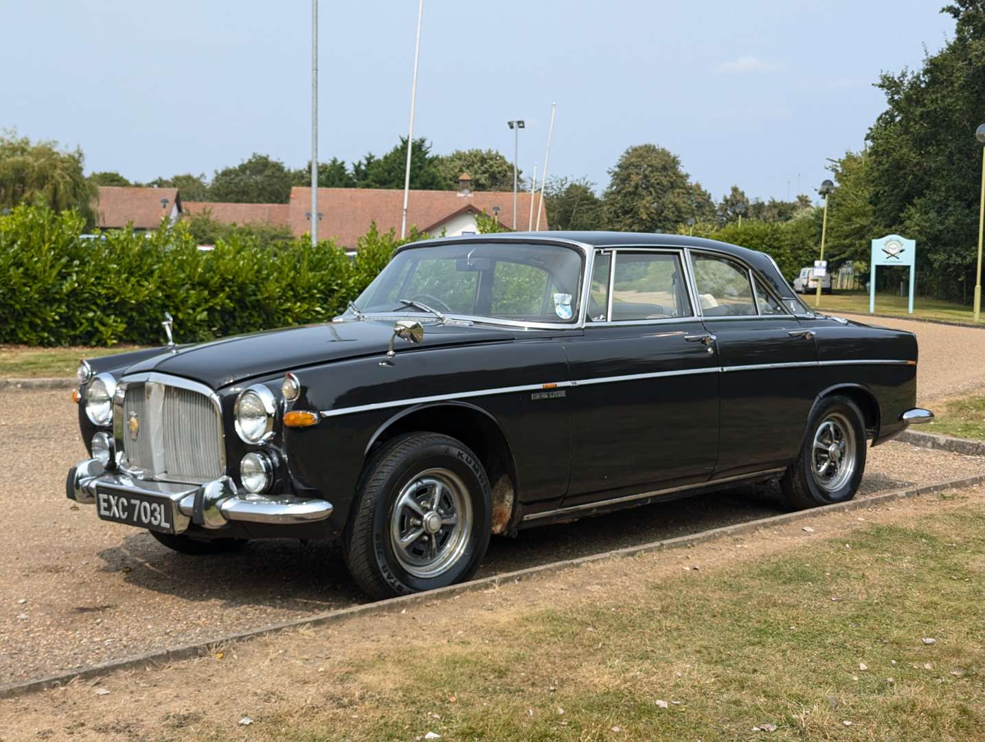 <p>1972 ROVER P5B 3.5 LITRE AUTO</p>