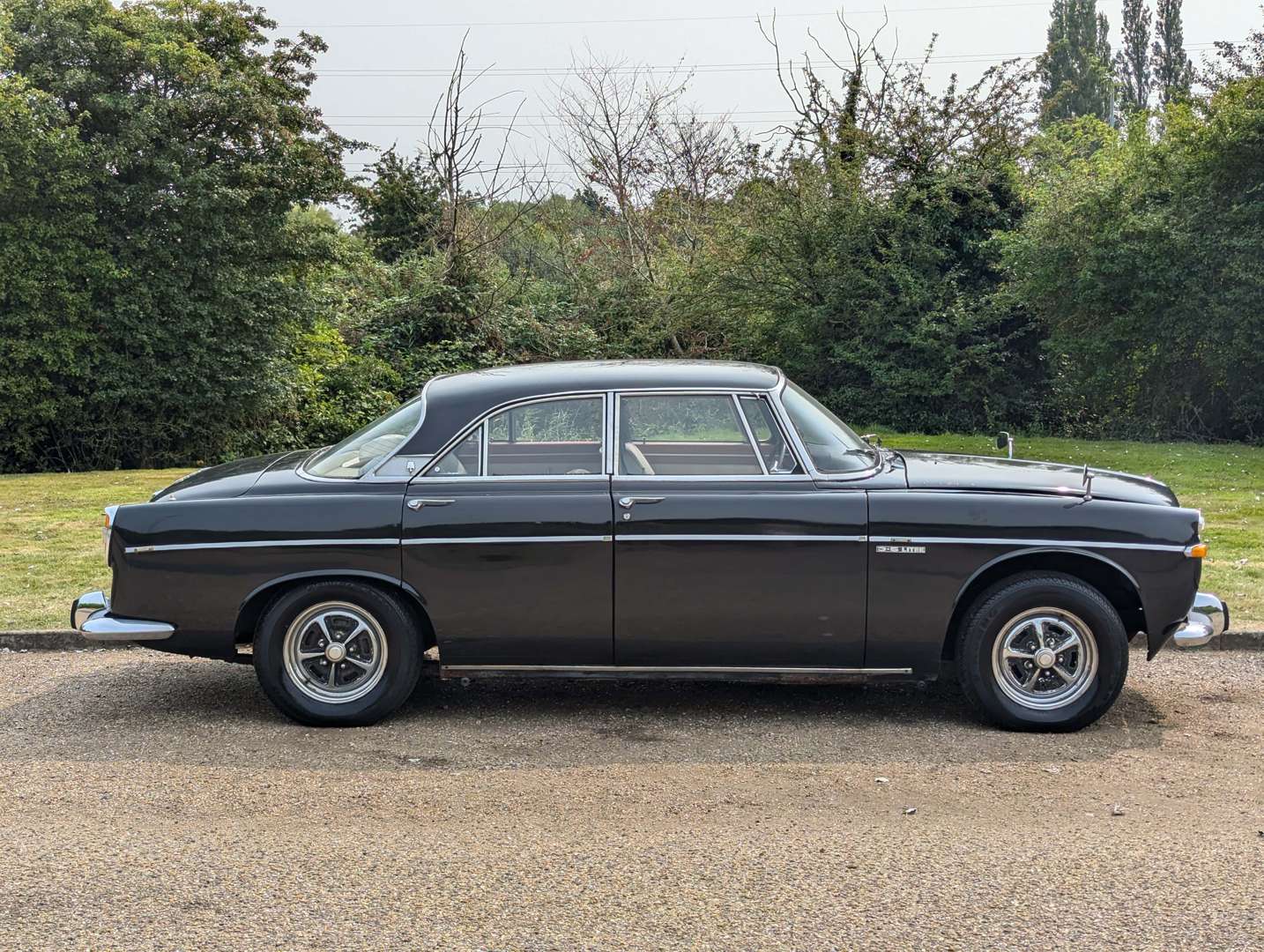 <p>1972 ROVER P5B 3.5 LITRE AUTO</p>