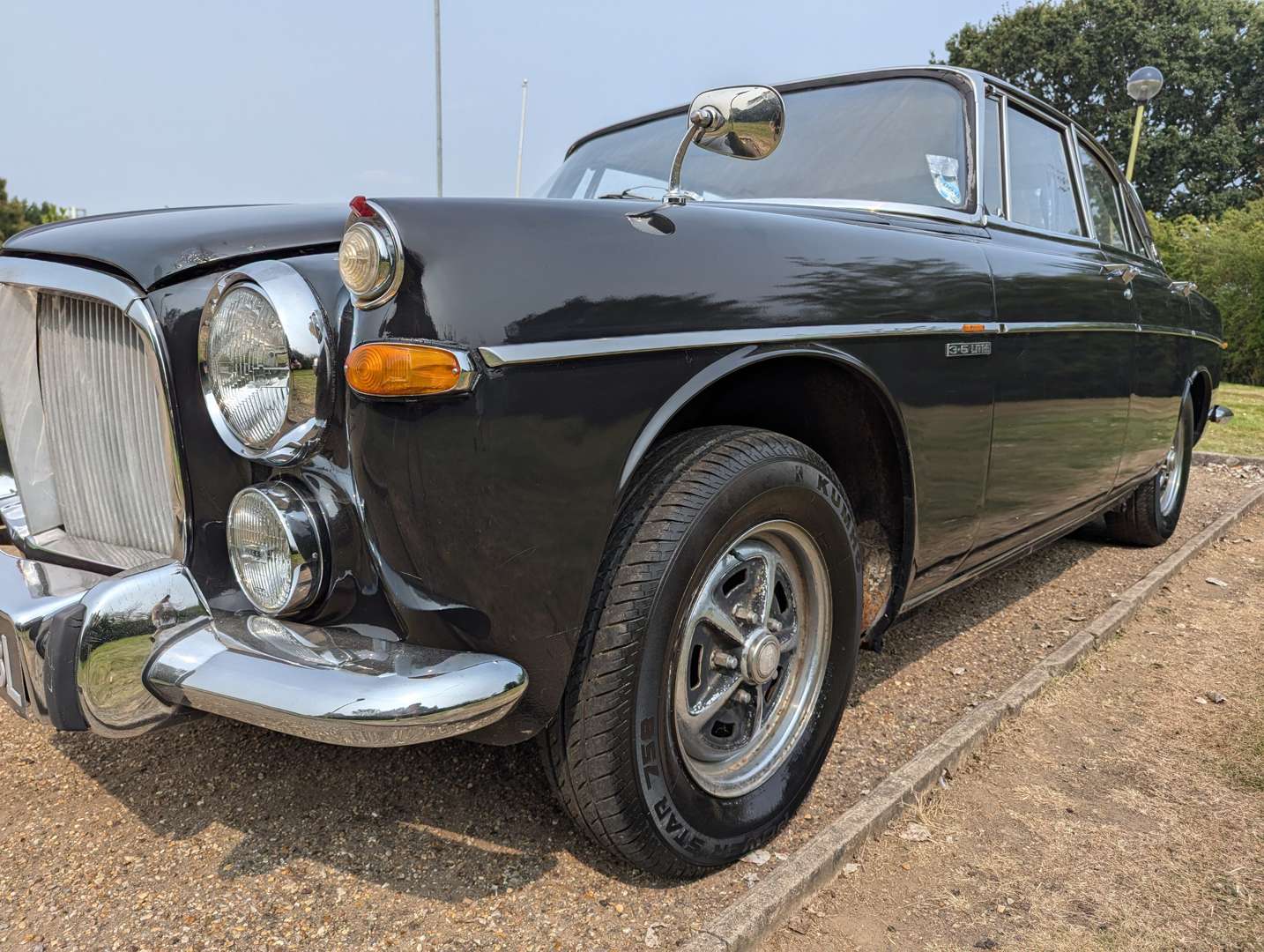 <p>1972 ROVER P5B 3.5 LITRE AUTO</p>