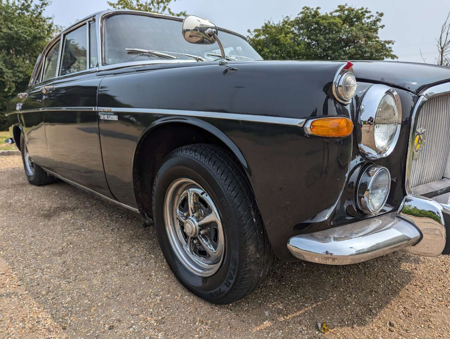 <p>1972 ROVER P5B 3.5 LITRE AUTO</p>