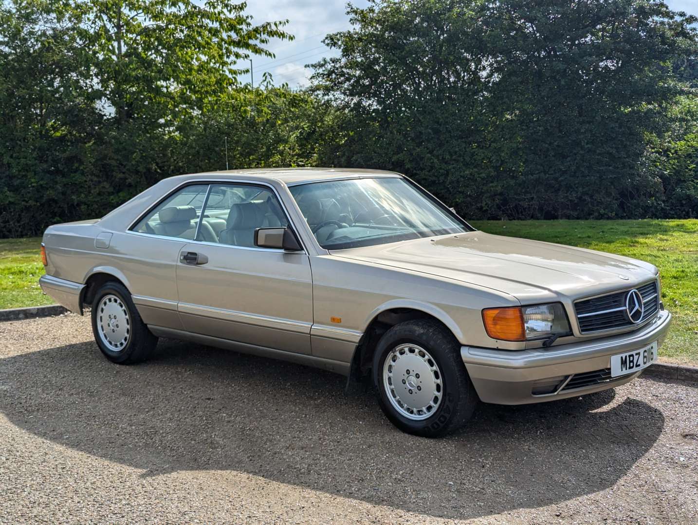 <p>1990 MERCEDES 500 SEC AUTO</p>