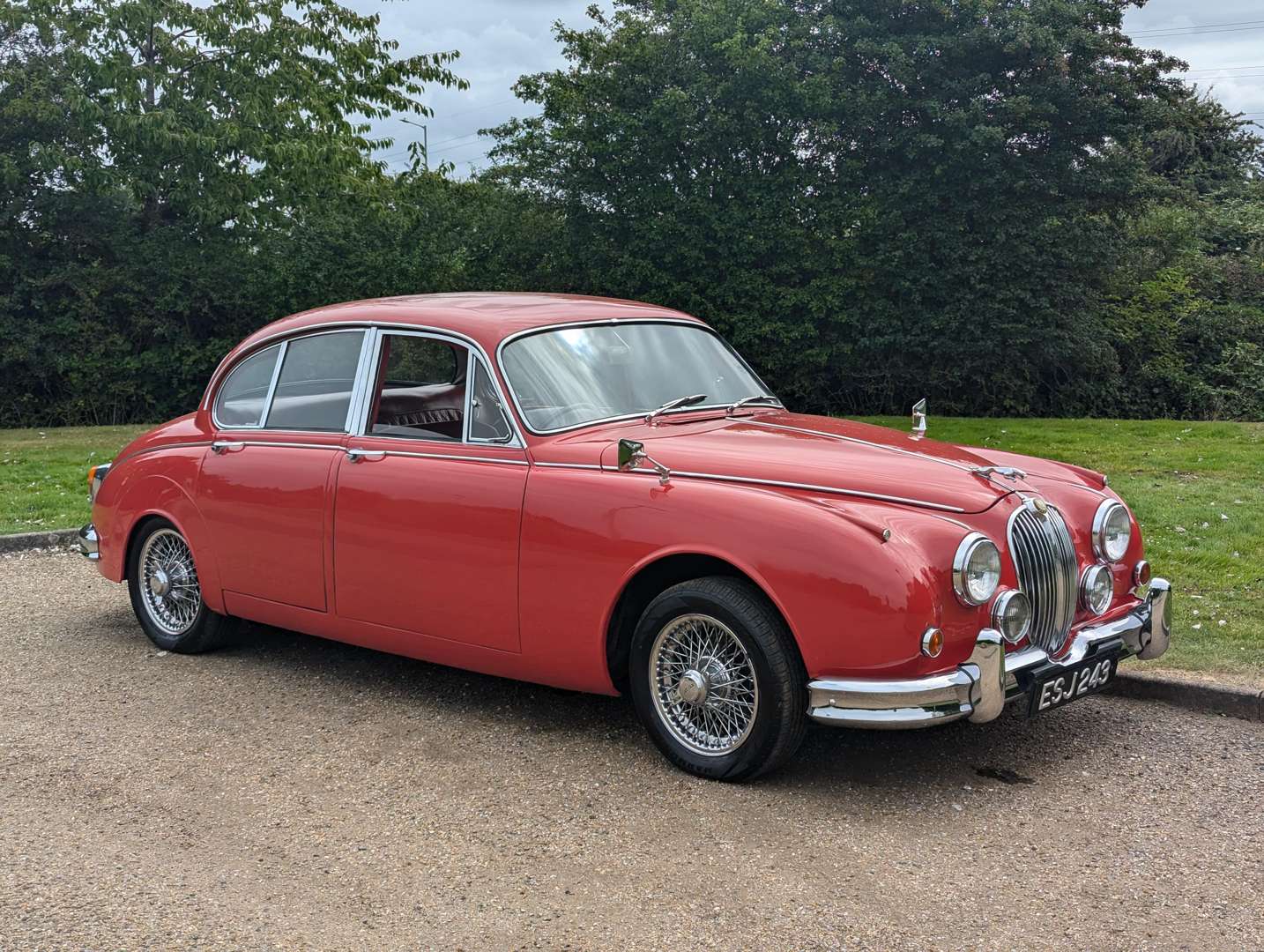 <p>1961 JAGUAR MKII 3.8&nbsp;</p>