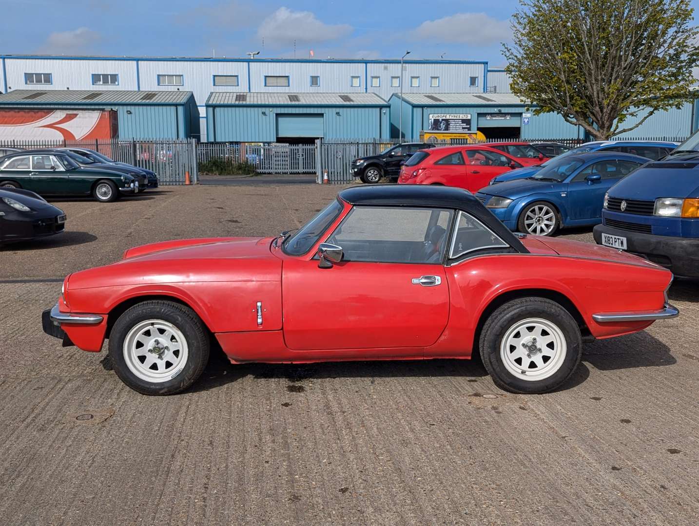 <p>1974 TRIUMPH SPITFIRE&nbsp;</p>