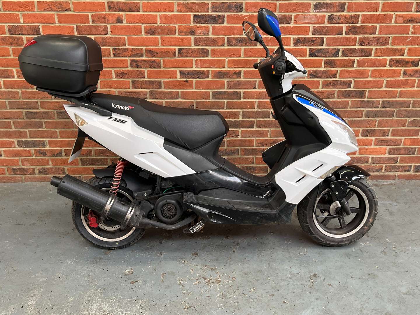 <p>2018 LEXMOTO FMR 125 EFI WY 125 T-74R</p>