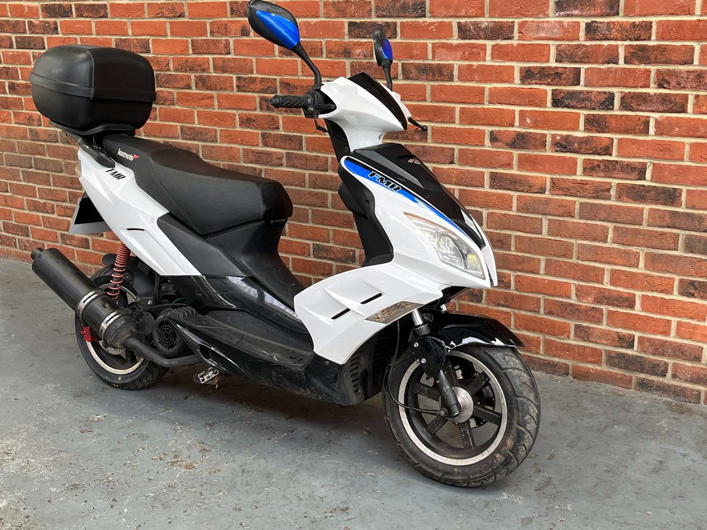 <p>2018 LEXMOTO FMR 125 EFI WY 125 T-74R</p>