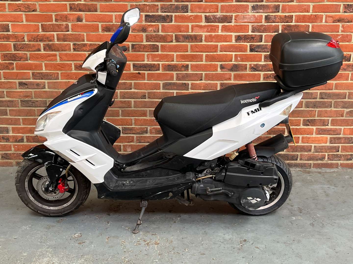 <p>2018 LEXMOTO FMR 125 EFI WY 125 T-74R</p>