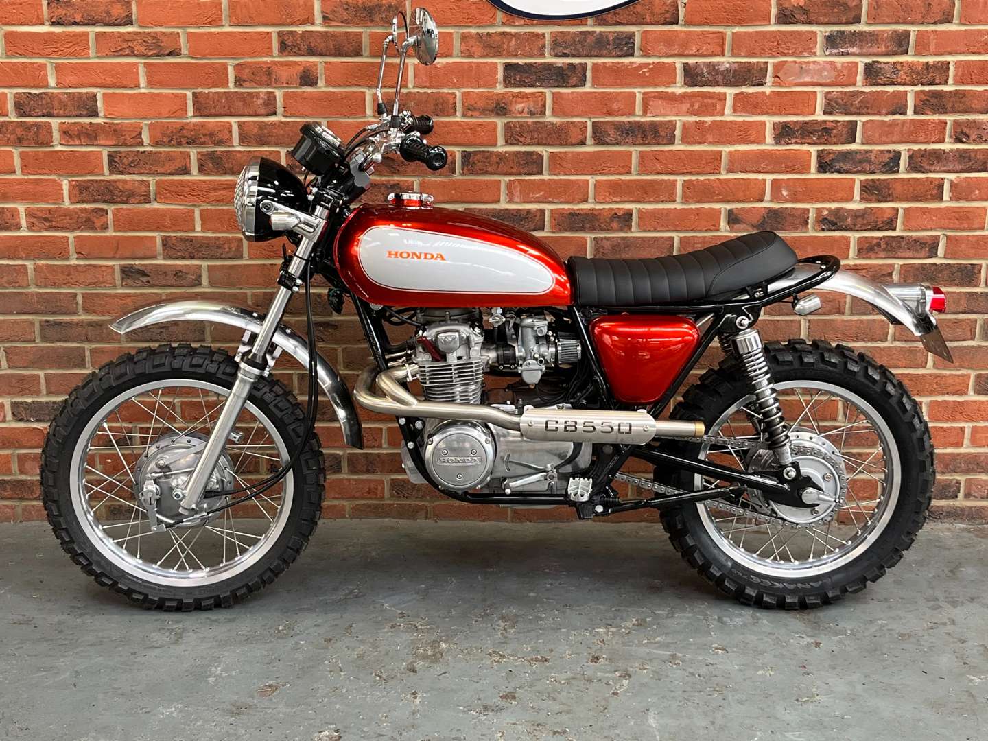 <p>1976 HONDA 550F</p>