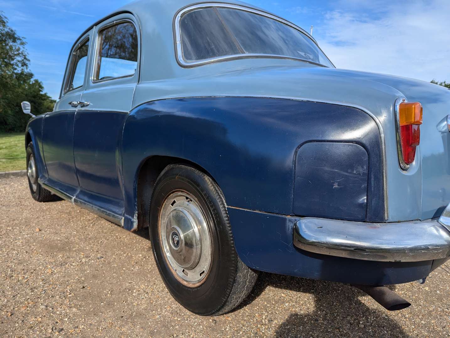 <p>1963 ROVER P4 110&nbsp;</p>