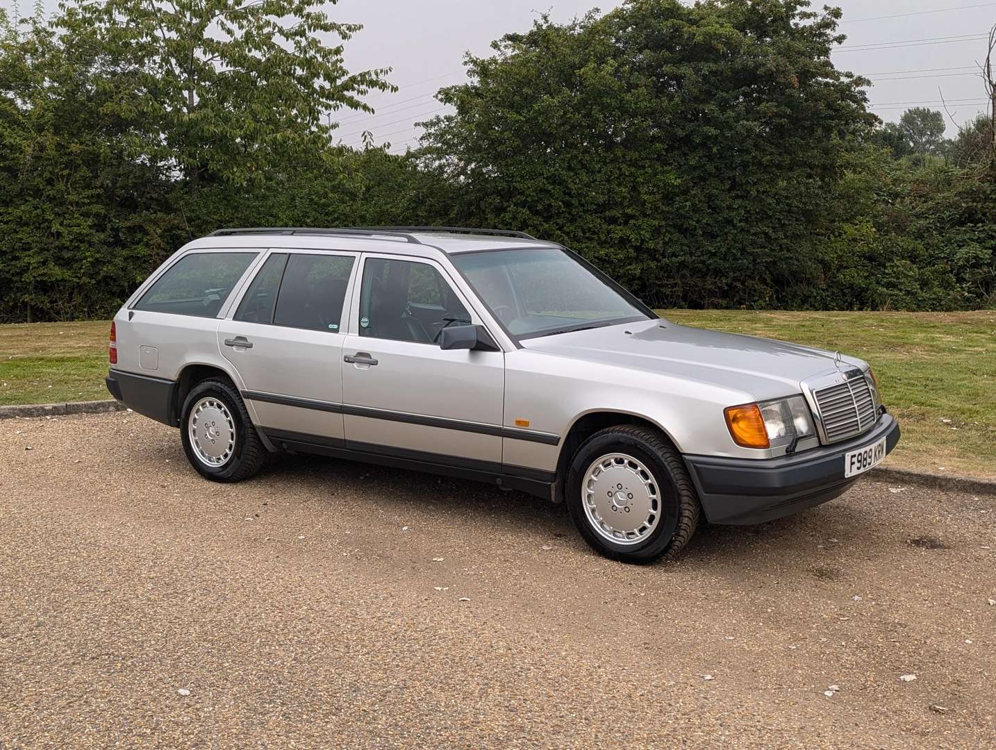 <p>1989 MERCEDES 300 TE 4MATIC (4WD) AUTO</p>