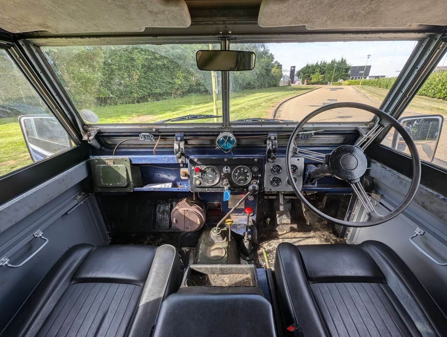 <p>1964 LAND ROVER SIIA&nbsp;</p>